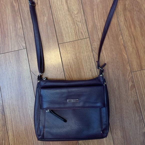 ROOTS deep purple crossbody bag - Picture 1 of 5